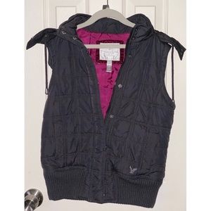 AE Quilted Hooded Vest
